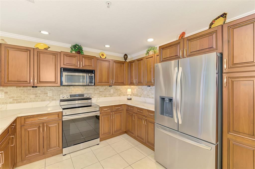 For Sale: $700,000 (2 beds, 2 baths, 1440 Square Feet)