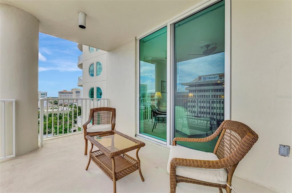 For Sale: $700,000 (2 beds, 2 baths, 1440 Square Feet)