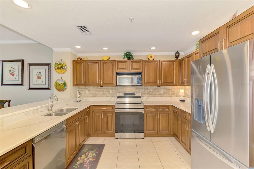 For Sale: $700,000 (2 beds, 2 baths, 1440 Square Feet)