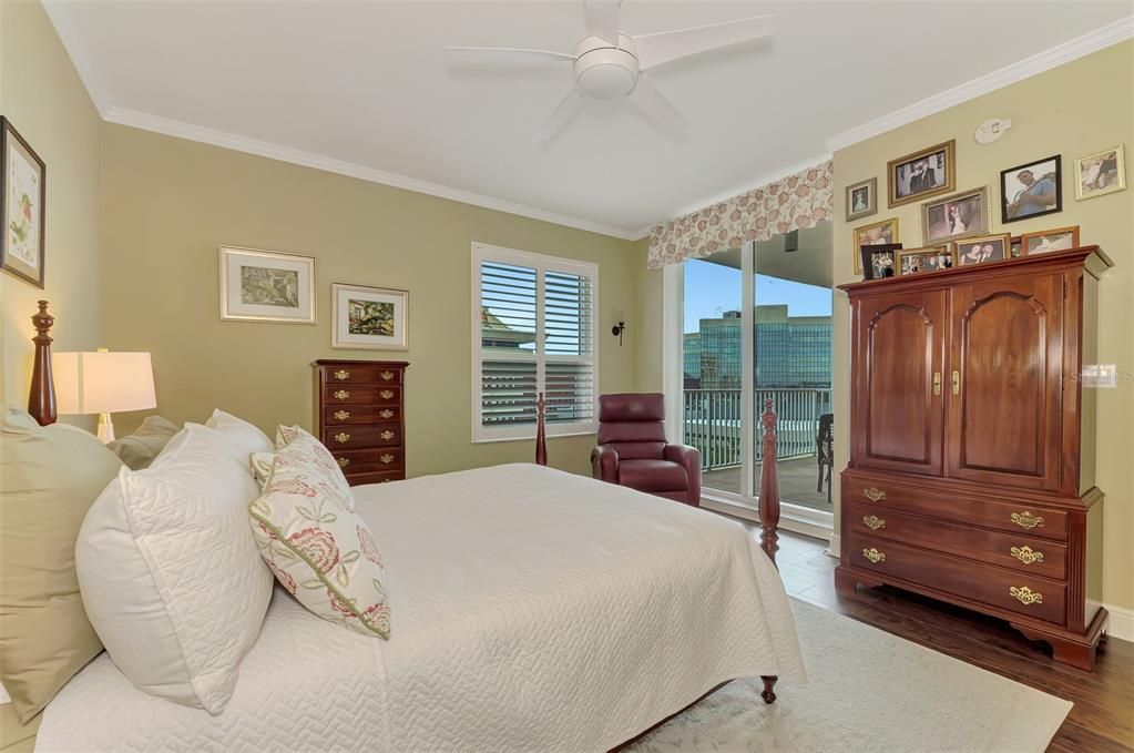 For Sale: $700,000 (2 beds, 2 baths, 1440 Square Feet)