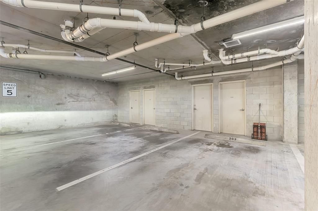 For Sale: $700,000 (2 beds, 2 baths, 1440 Square Feet)