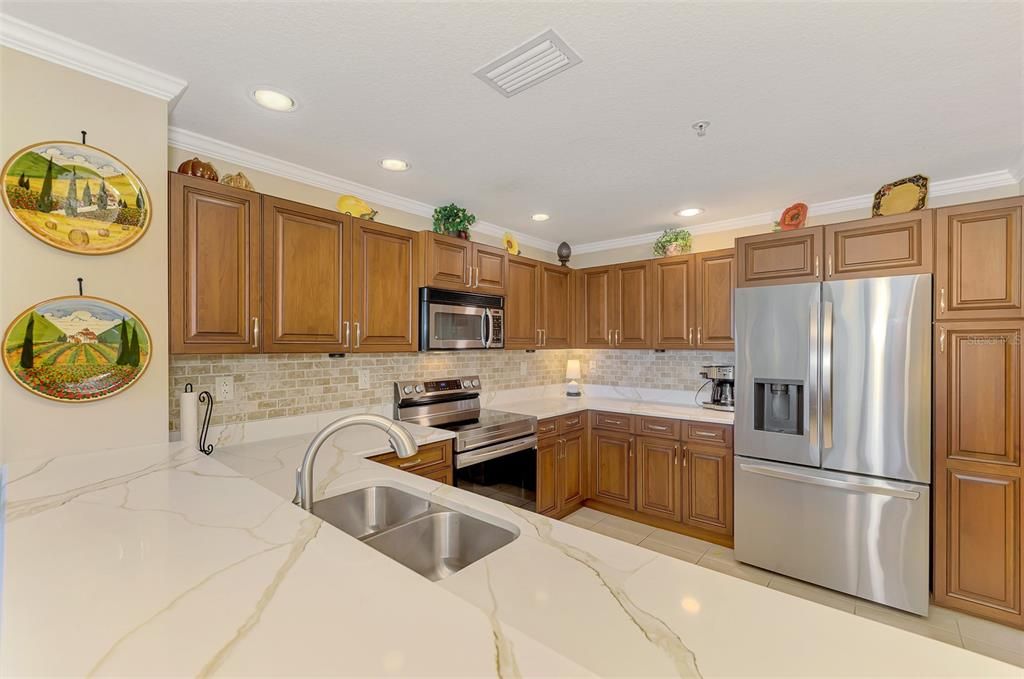 For Sale: $700,000 (2 beds, 2 baths, 1440 Square Feet)