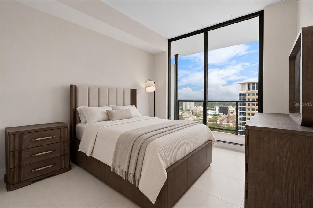 En Venta: $2,175,000 (2 camas, 2 baños, 2371 Pies cuadrados)