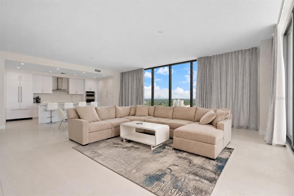En Venta: $2,175,000 (2 camas, 2 baños, 2371 Pies cuadrados)