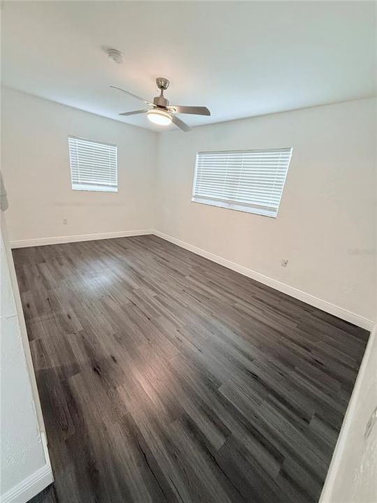 En Venta: $768,000 (5 camas, 4 baños, 2561 Pies cuadrados)