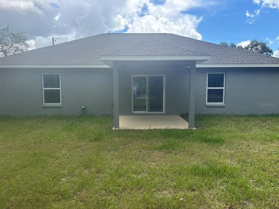 Active With Contract: $249,900 (3 beds, 2 baths, 1405 Square Feet)