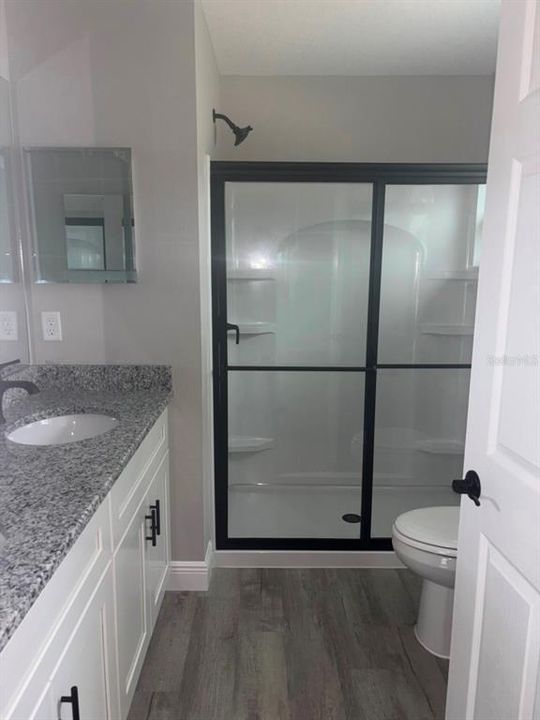 Active With Contract: $249,900 (3 beds, 2 baths, 1405 Square Feet)