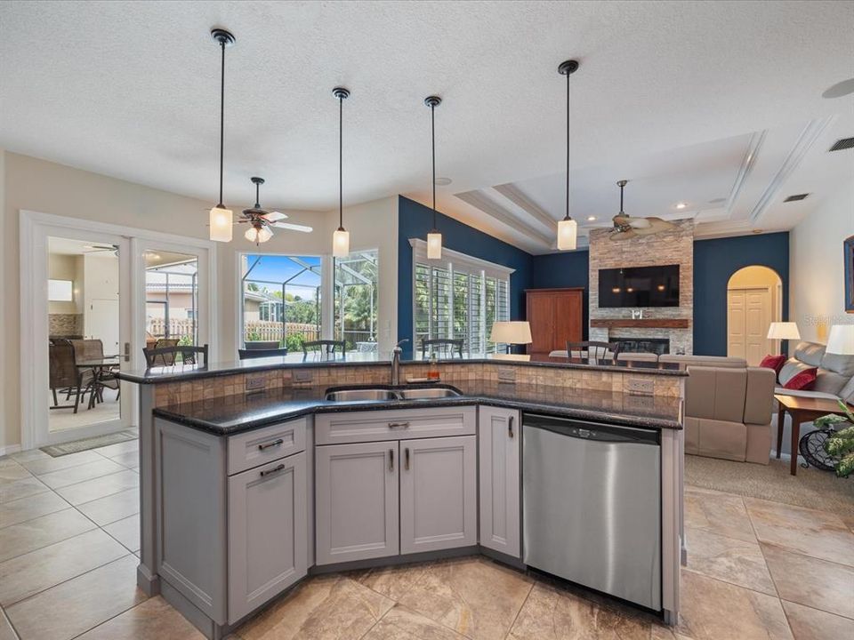 Active With Contract: $849,900 (4 beds, 3 baths, 2631 Square Feet)