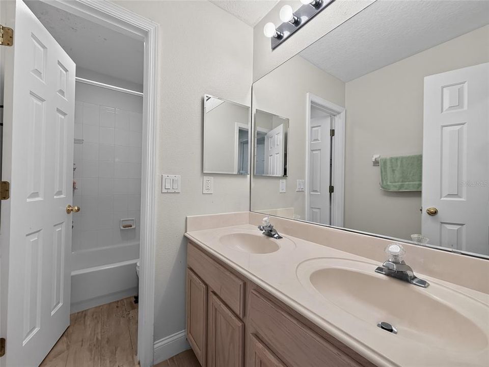 For Rent: $4,200 (4 beds, 3 baths, 2677 Square Feet)