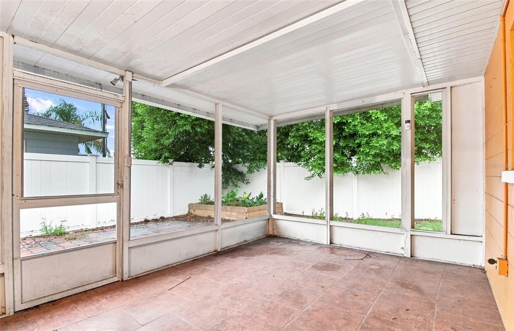En Venta: $448,900 (3 camas, 2 baños, 1588 Pies cuadrados)