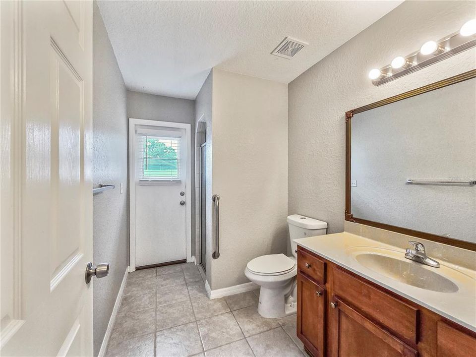 For Rent: $1,895 (3 beds, 2 baths, 1610 Square Feet)
