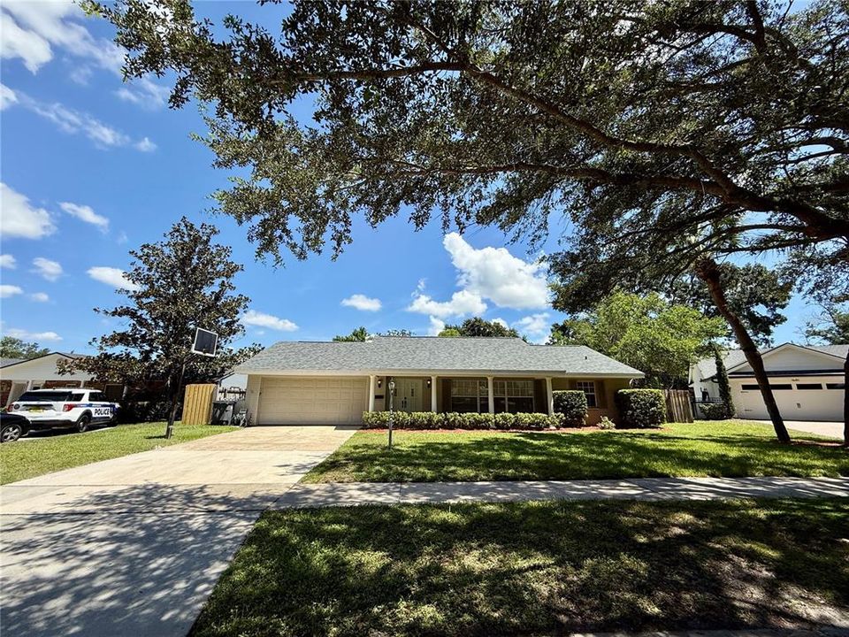 For Rent: $4,495 (4 beds, 3 baths, 2134 Square Feet)