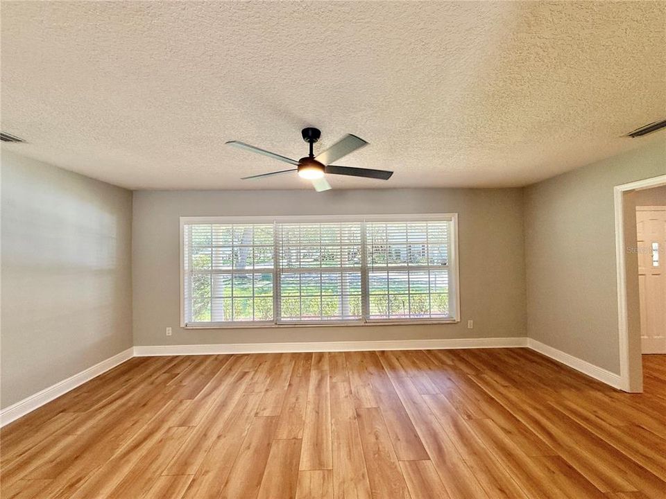 For Rent: $4,495 (4 beds, 3 baths, 2134 Square Feet)