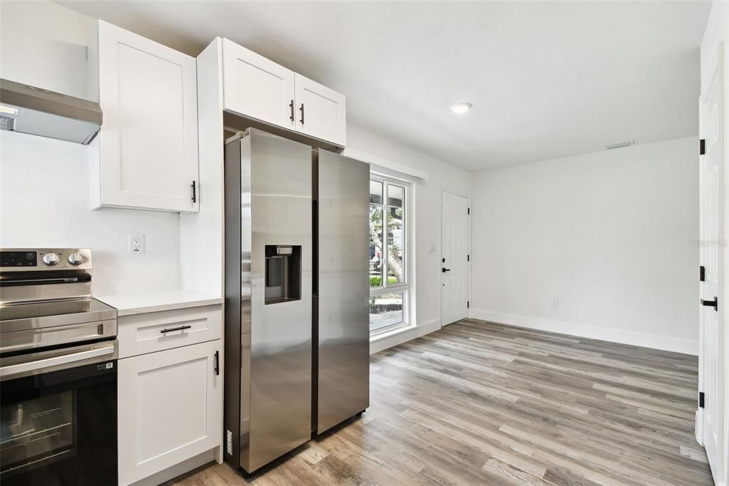 For Rent: $2,500 (2 beds, 1 baths, 1231 Square Feet)