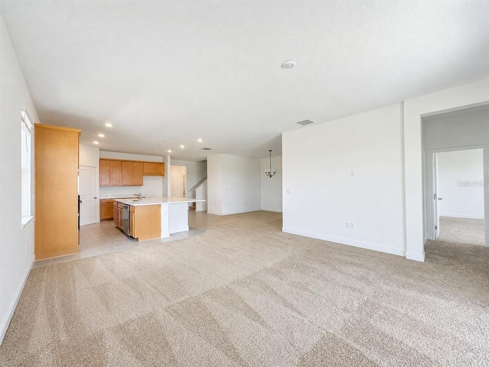 For Rent: $3,990 (5 beds, 3 baths, 2688 Square Feet)