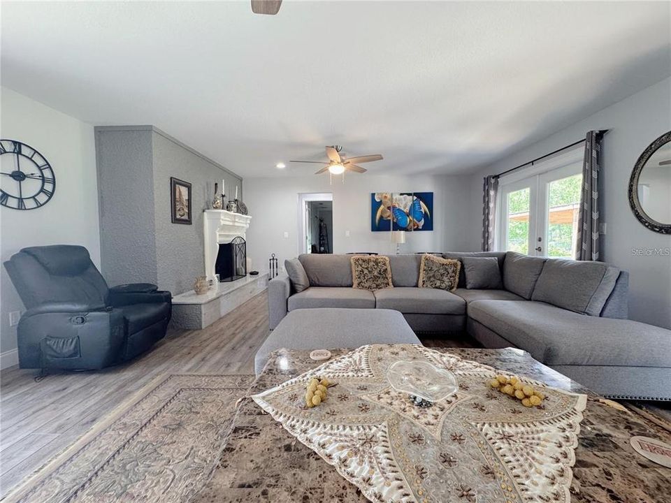 For Sale: $799,000 (4 beds, 2 baths, 2236 Square Feet)