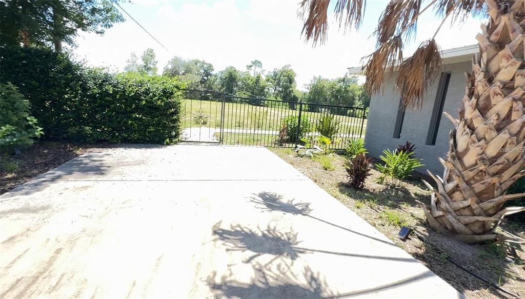For Sale: $799,000 (4 beds, 2 baths, 2236 Square Feet)