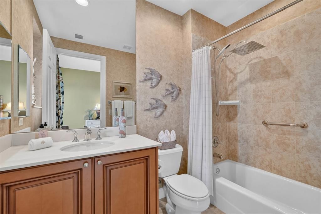 For Sale: $1,800,000 (4 beds, 3 baths, 3070 Square Feet)