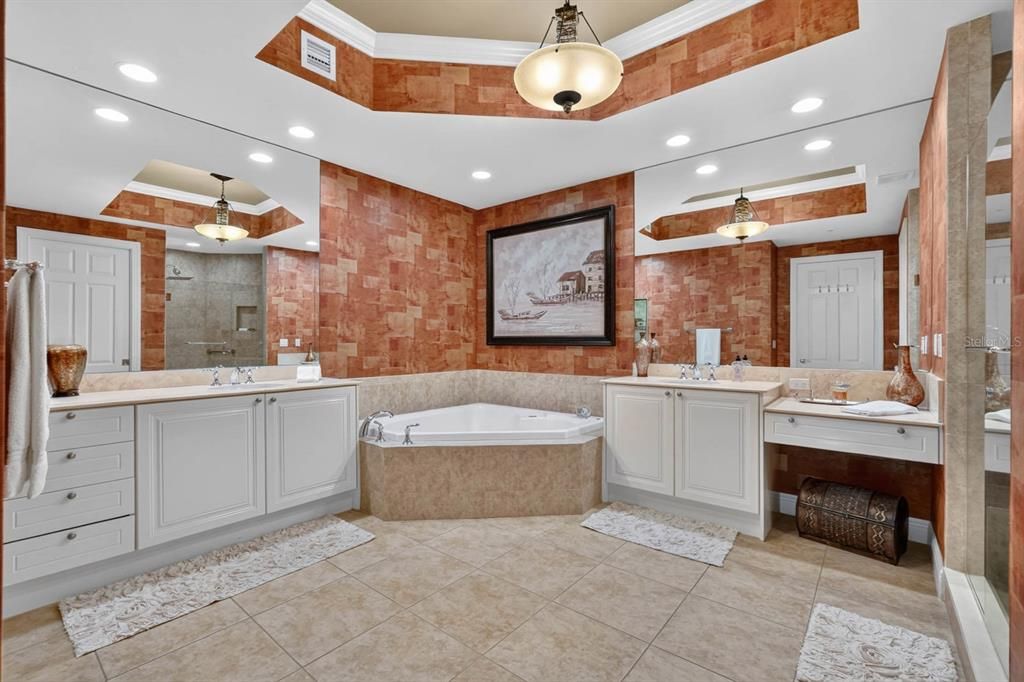 For Sale: $1,800,000 (4 beds, 3 baths, 3070 Square Feet)