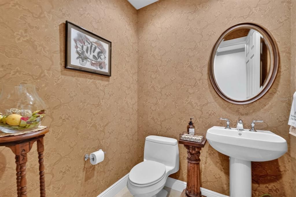 For Sale: $1,800,000 (4 beds, 3 baths, 3070 Square Feet)