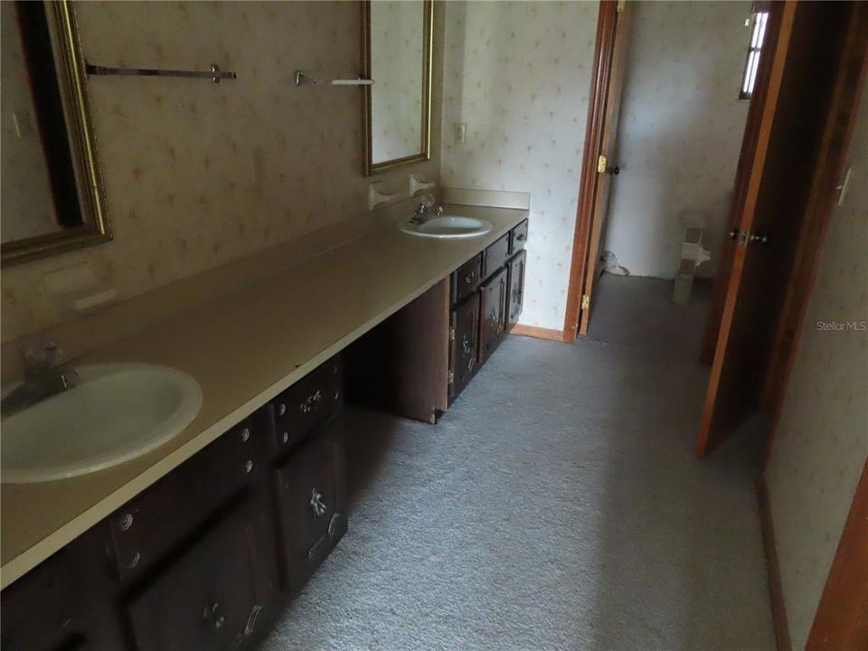 На продажу: $265,000 (3 спален, 2 ванн, 1847 Квадратных фут)