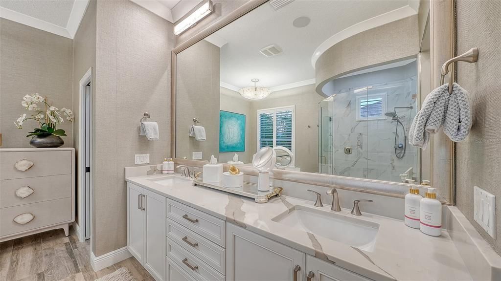 Active With Contract: $1,399,000 (3 beds, 2 baths, 2564 Square Feet)
