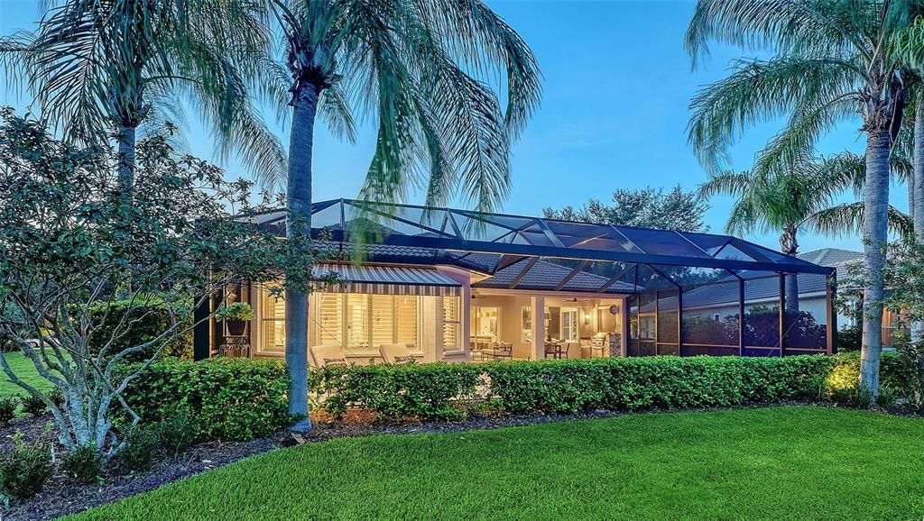 Active With Contract: $1,399,000 (3 beds, 2 baths, 2564 Square Feet)