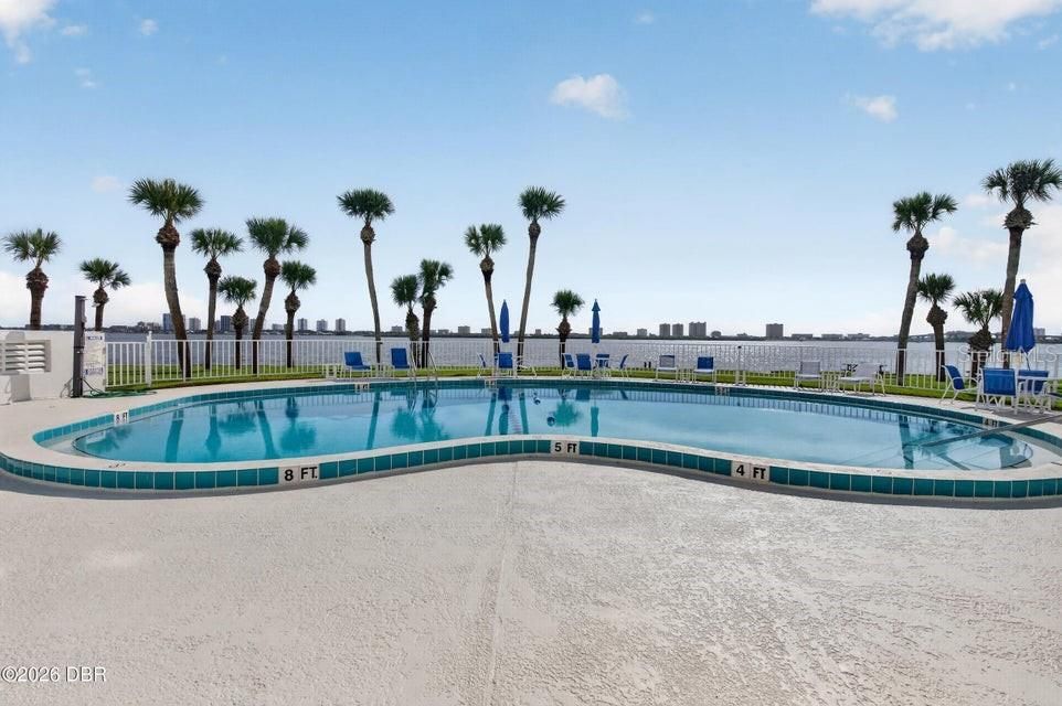Activo con contrato: $259,900 (2 camas, 2 baños, 1013 Pies cuadrados)