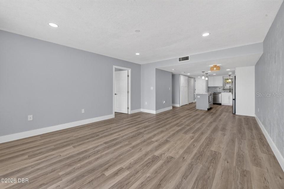 Activo con contrato: $259,900 (2 camas, 2 baños, 1013 Pies cuadrados)