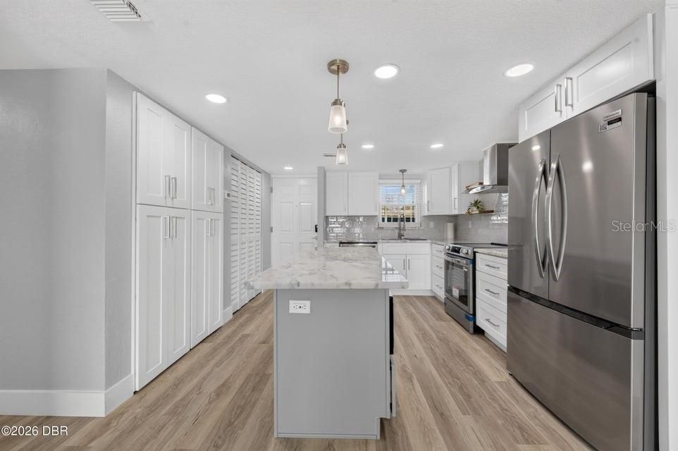 Activo con contrato: $259,900 (2 camas, 2 baños, 1013 Pies cuadrados)