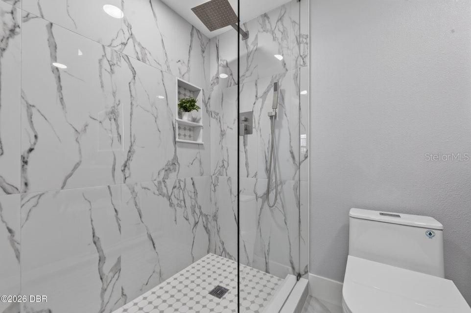 Activo con contrato: $259,900 (2 camas, 2 baños, 1013 Pies cuadrados)