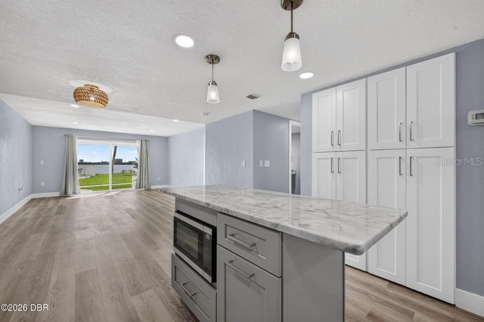 Activo con contrato: $259,900 (2 camas, 2 baños, 1013 Pies cuadrados)