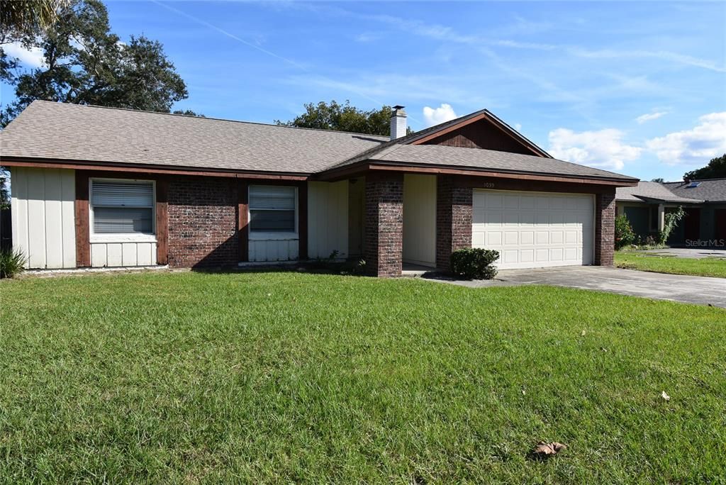 For Rent: $2,400 (3 beds, 2 baths, 1520 Square Feet)