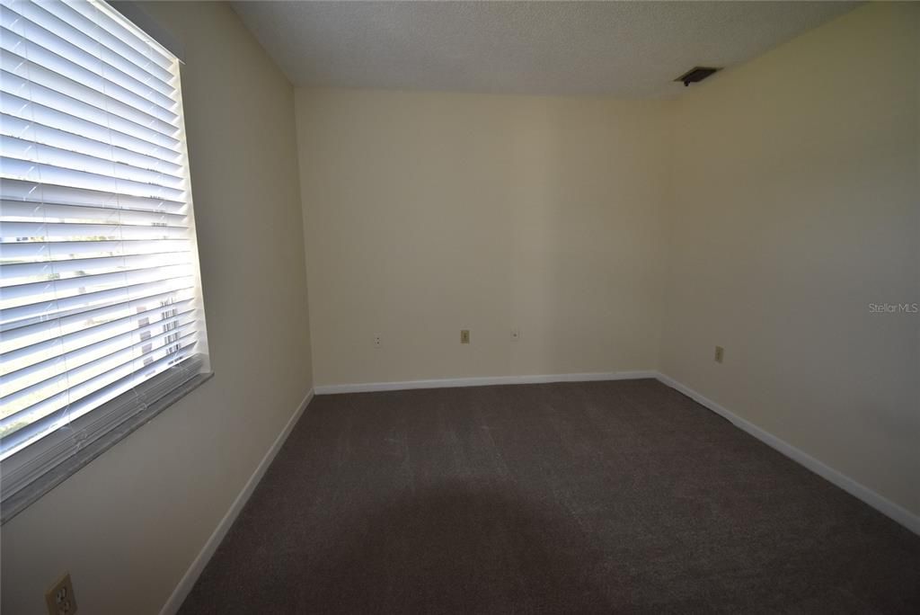 For Rent: $2,400 (3 beds, 2 baths, 1520 Square Feet)