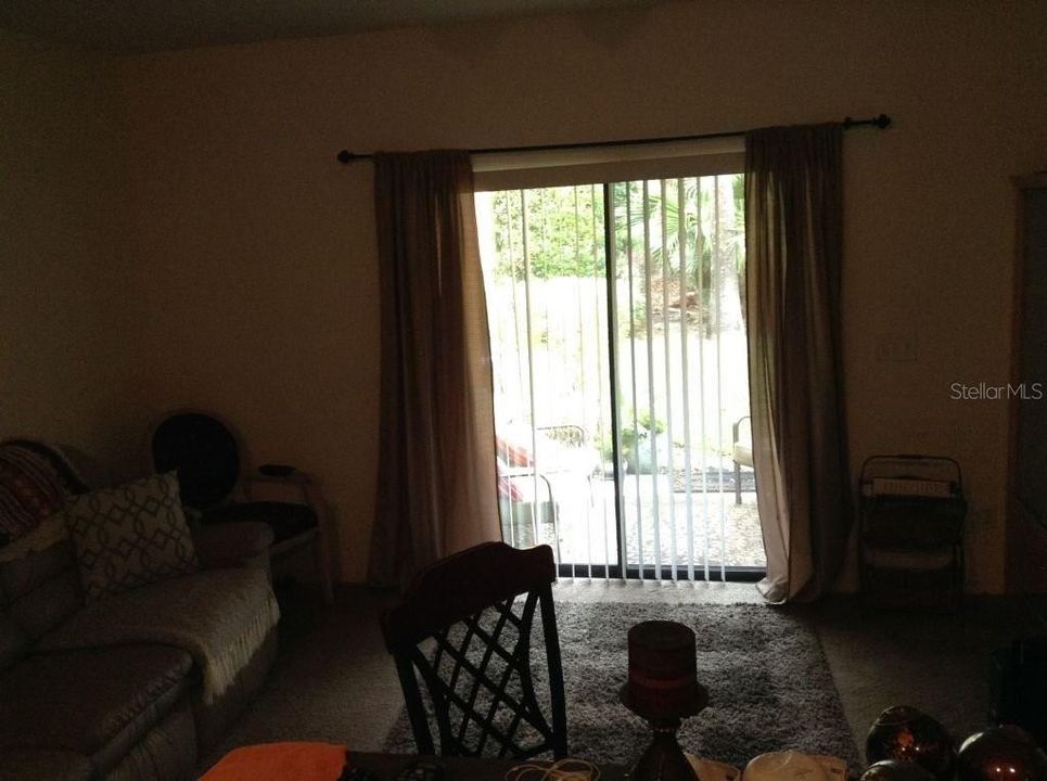 For Rent: $1,867 (3 beds, 2 baths, 1420 Square Feet)