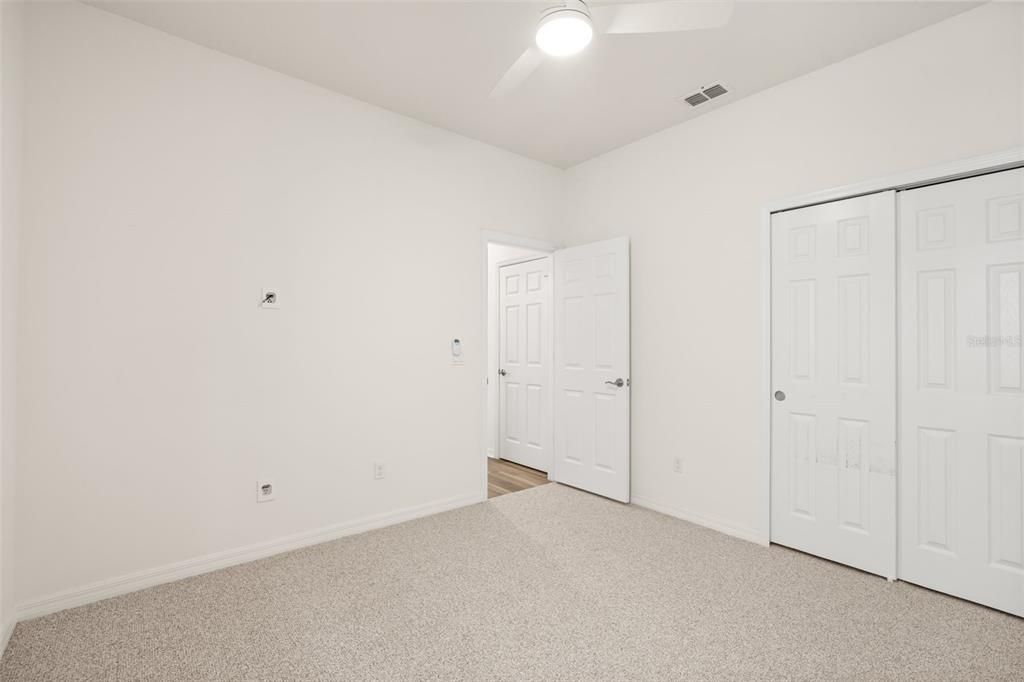 Activo con contrato: $599,900 (4 camas, 2 baños, 2091 Pies cuadrados)