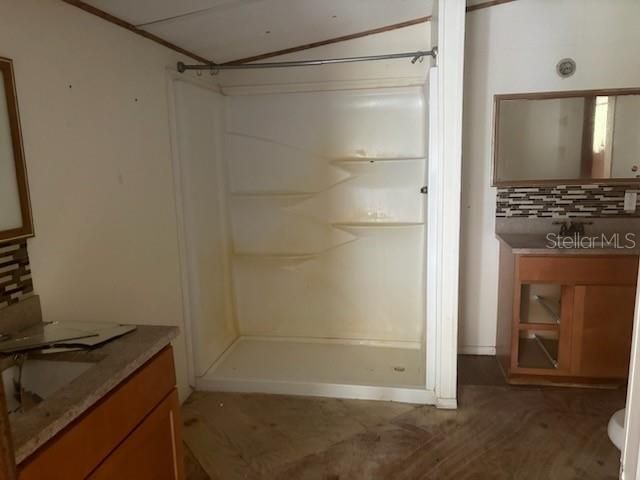 На продажу: $59,900 (2 спален, 2 ванн, 1280 Квадратных фут)