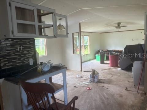 На продажу: $59,900 (2 спален, 2 ванн, 1280 Квадратных фут)