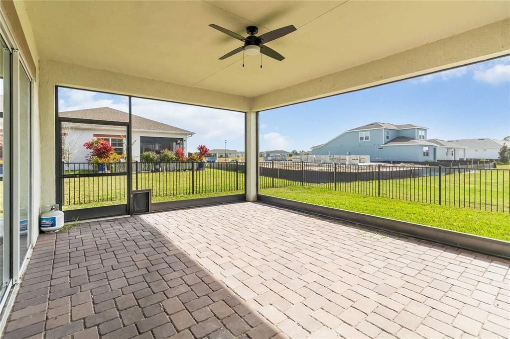 En Venta: $579,900 (4 camas, 4 baños, 2870 Pies cuadrados)