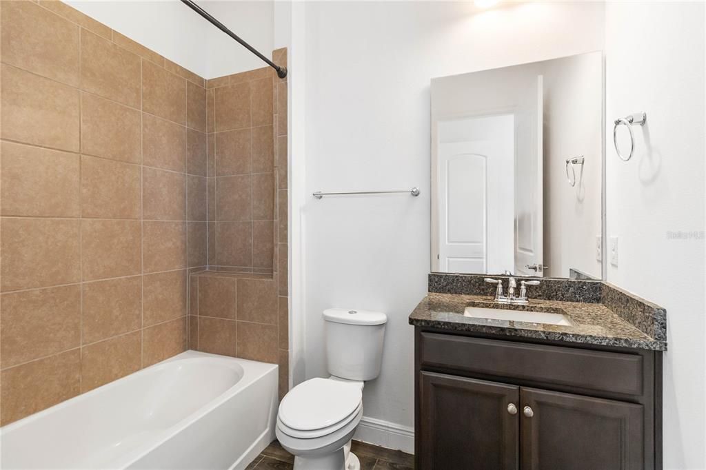En Venta: $579,900 (4 camas, 4 baños, 2870 Pies cuadrados)
