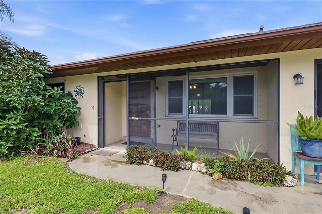 For Sale: $224,900 (2 beds, 2 baths, 1152 Square Feet)