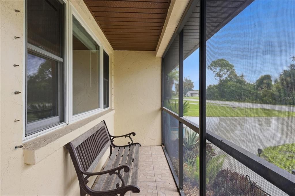 For Sale: $224,900 (2 beds, 2 baths, 1152 Square Feet)
