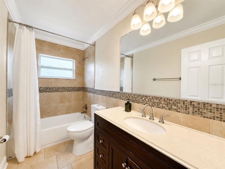For Rent: $2,699 (5 beds, 3 baths, 2453 Square Feet)