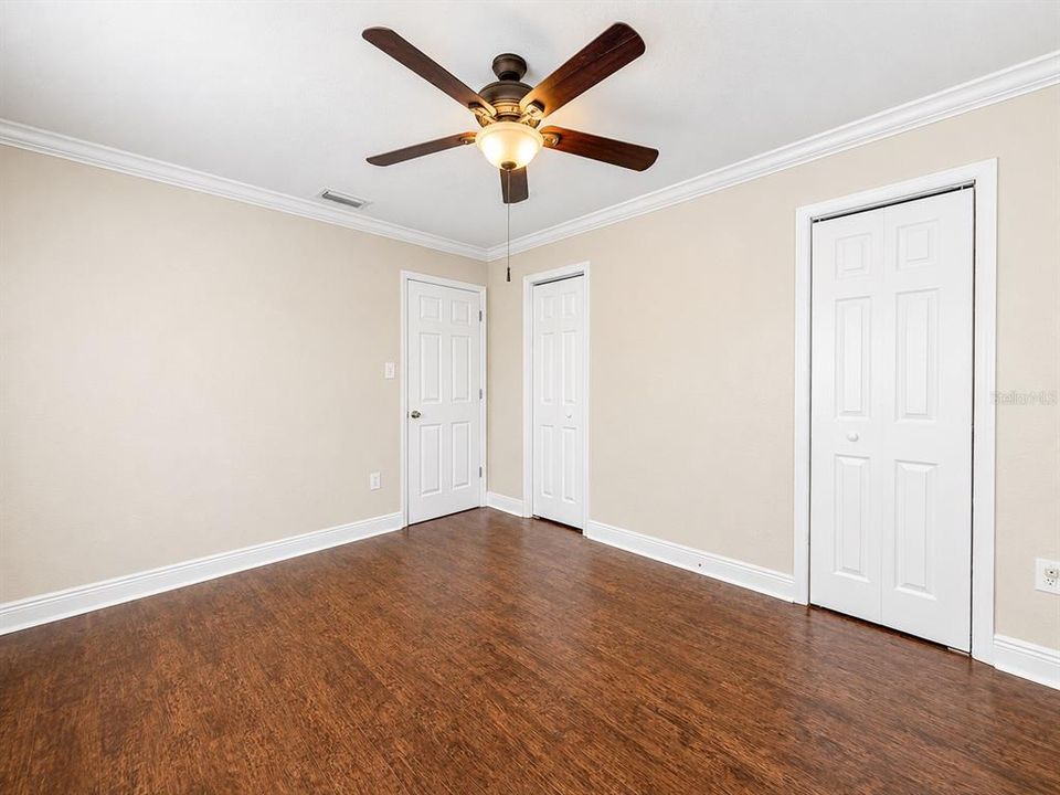 For Rent: $2,699 (5 beds, 3 baths, 2453 Square Feet)