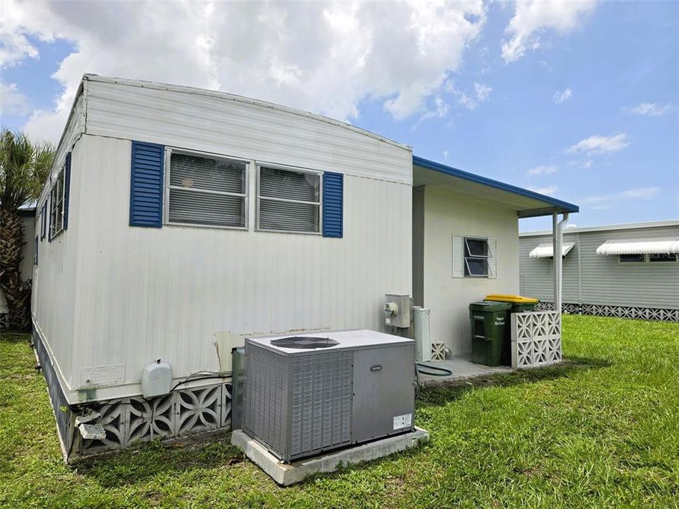 For Sale: $149,900 (2 beds, 1 baths, 749 Square Feet)