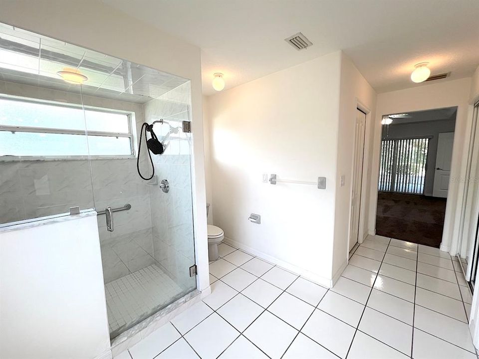 En Renta: $1,950 (3 camas, 2 baños, 1861 Pies cuadrados)
