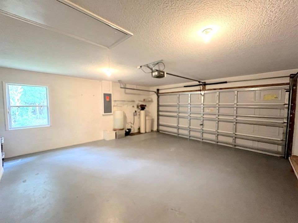 En Renta: $1,950 (3 camas, 2 baños, 1861 Pies cuadrados)