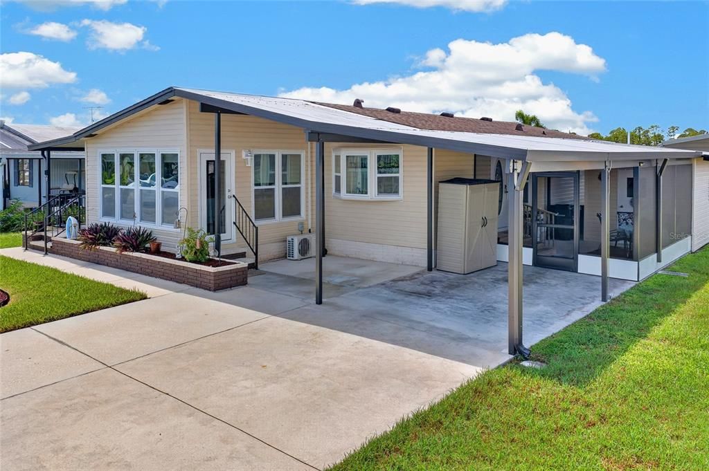 Active With Contract: $169,900 (2 beds, 2 baths, 936 Square Feet)