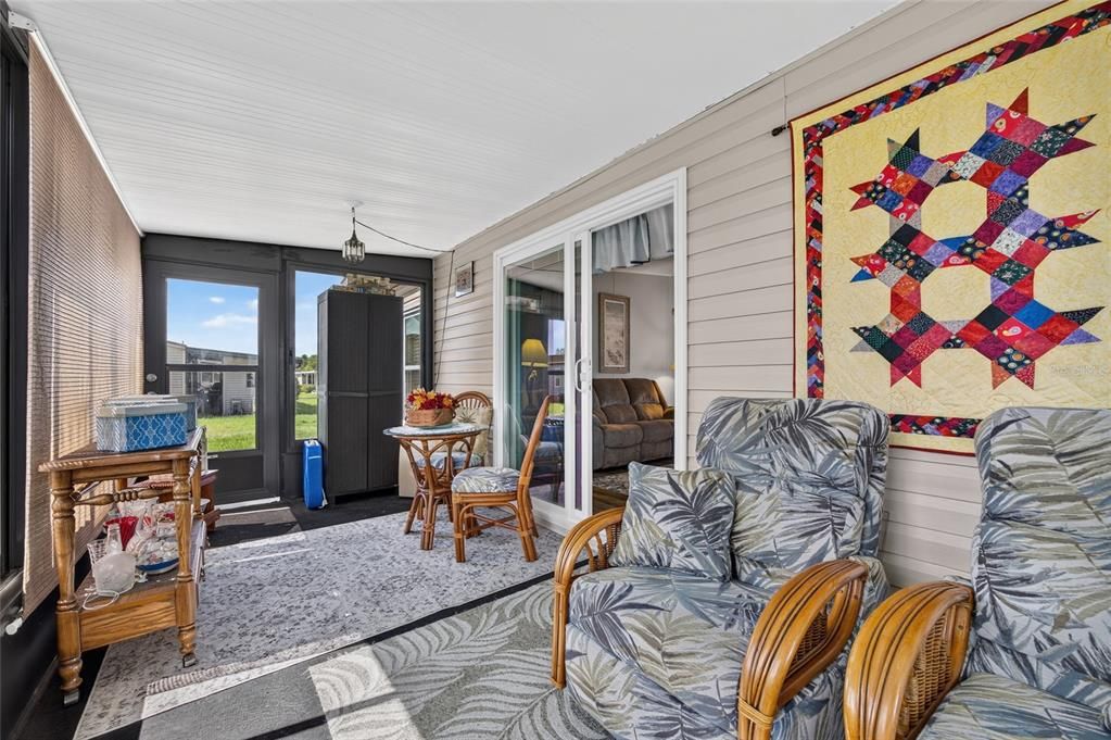 Active With Contract: $169,900 (2 beds, 2 baths, 936 Square Feet)