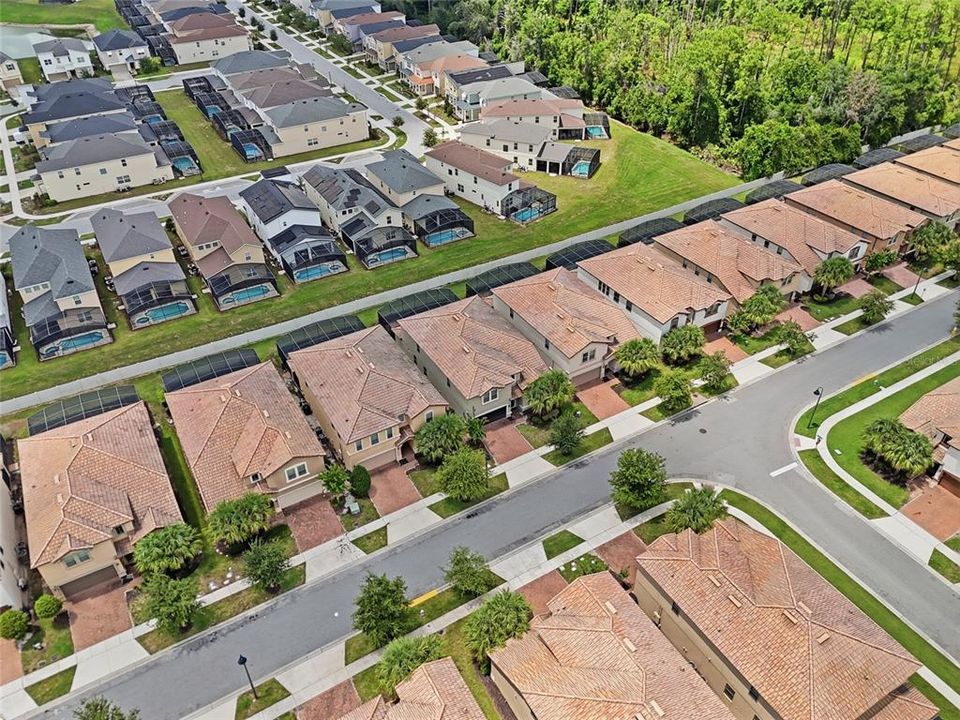 На продажу: $655,000 (8 спален, 6 ванн, 4041 Квадратных фут)
